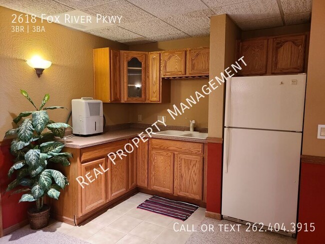 Building Photo - 2618 Fox River Pkwy