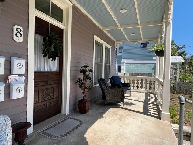 Building Photo - 8 Rohde Ave