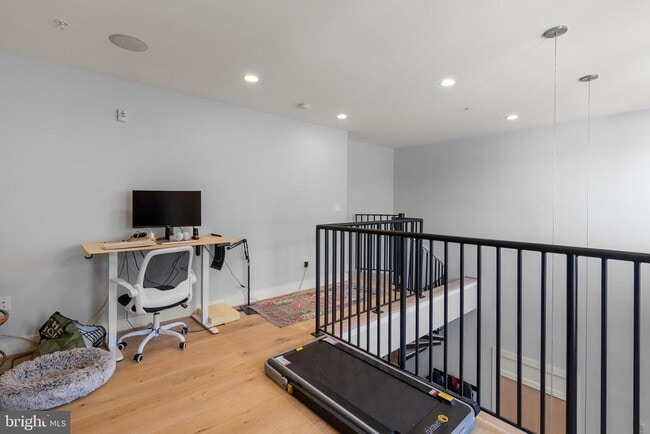 Building Photo - 3035 15th St NW