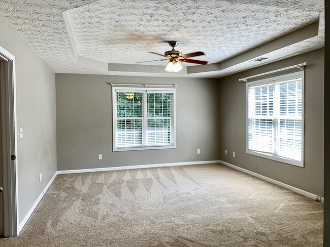 Building Photo - 4442 Keenly Valley Dr NE