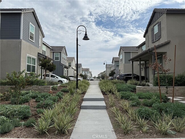 Building Photo - 4217 S Heather Privado