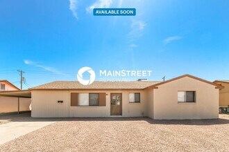 Building Photo - 4 Bedroom Pet-Friendly Home in PHOENIX, AZ...