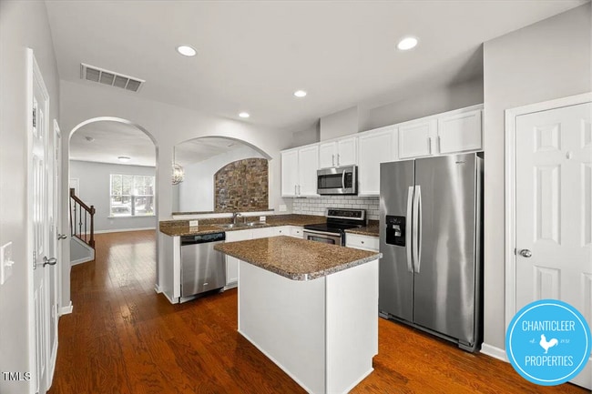 Building Photo - 3100 Berkeley Springs Pl