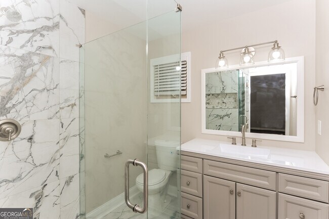 Building Photo - 5168 Legendary Ln