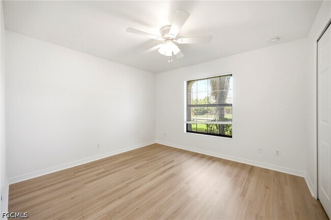 Building Photo - 1502 SE 33rd St