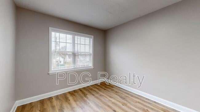 Building Photo - 3833 Chenoweth Ct