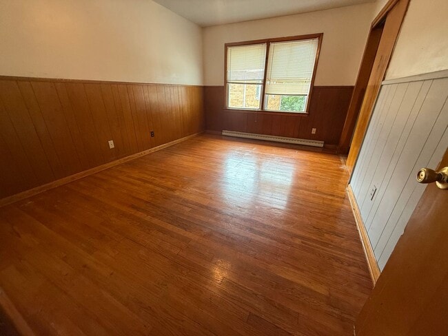 Building Photo - 26631 Lakeshore Blvd