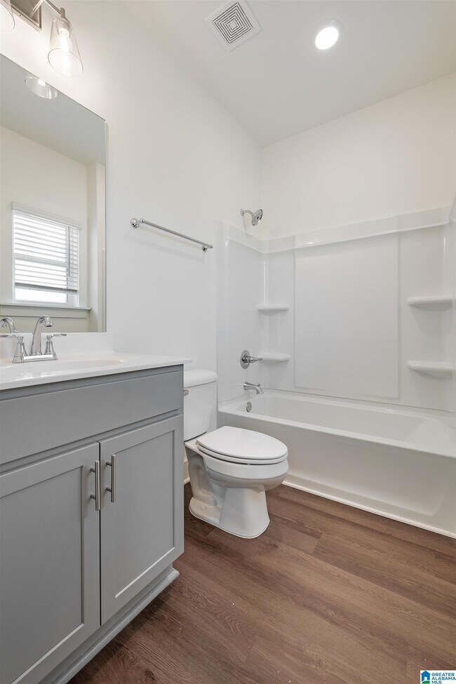 Building Photo - 240 Huntley Pl