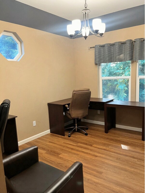 Building Photo - 723 N 8th St