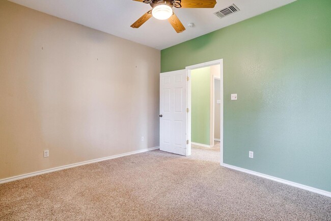 Building Photo - Country Living- Half Duplex-  3 Bed, 2 Bat...