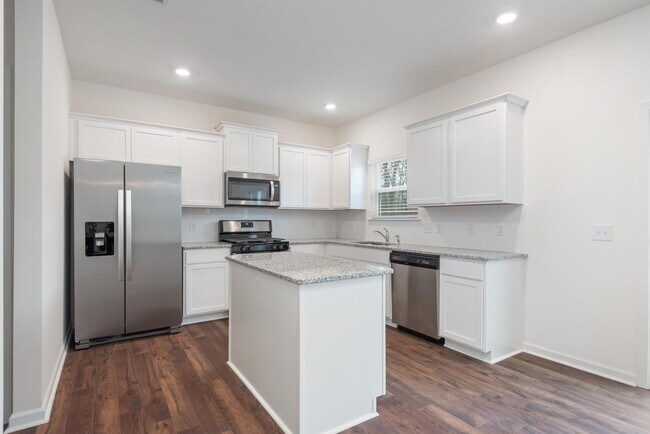 Building Photo - 4734 Willow Bluff Cir