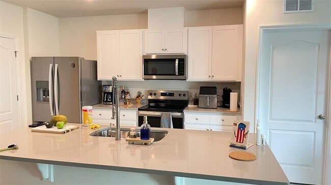 Building Photo - 3353 Aruba Wy