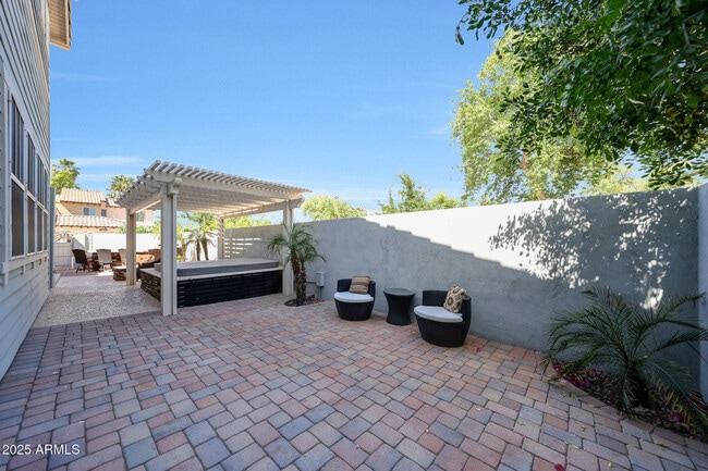 Building Photo - 21134 W Green St