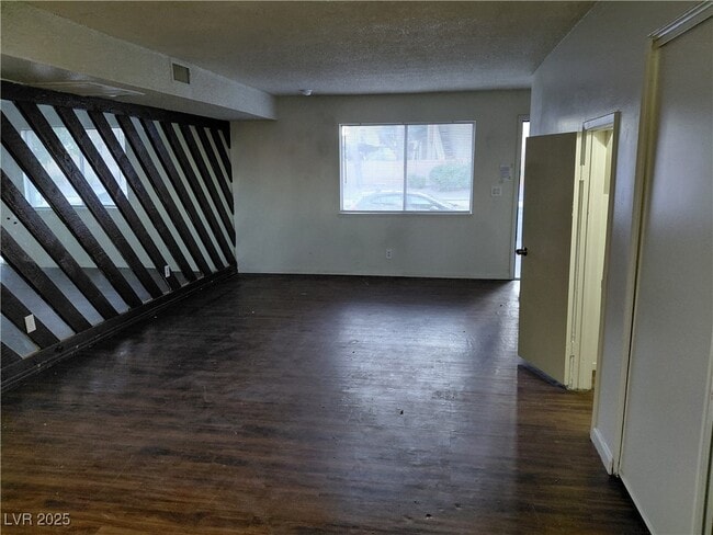 Building Photo - 1336 N Jones Blvd