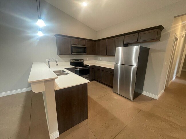 Building Photo - 1417/19/21 N Glancey St