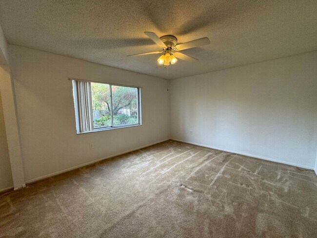 Building Photo - 4575 S Texas Ave