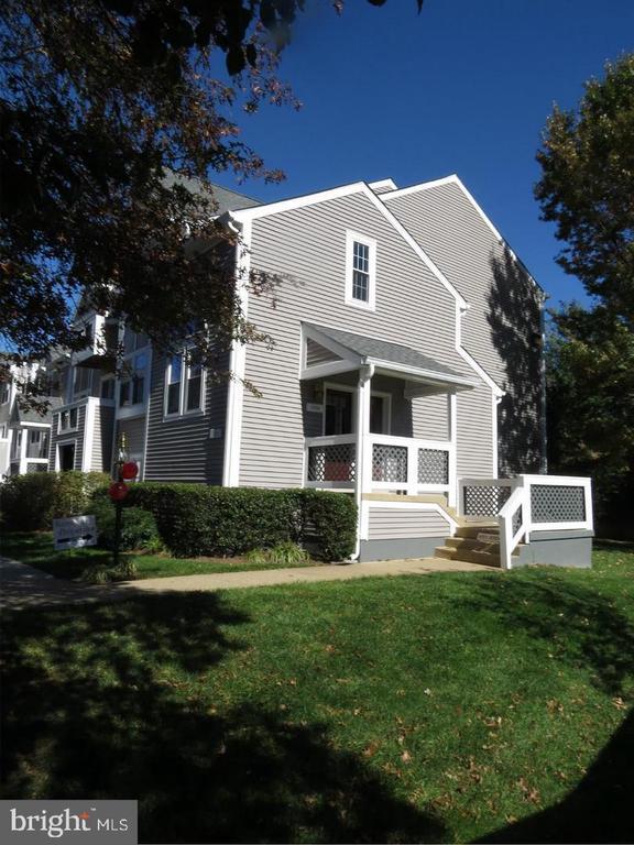 Building Photo - 12926 Grays Pointe Rd