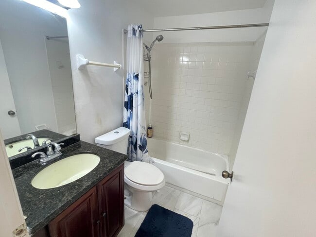 Building Photo - 3445 NW 44th St