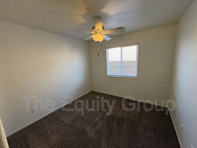 Building Photo - 429 N Amador St