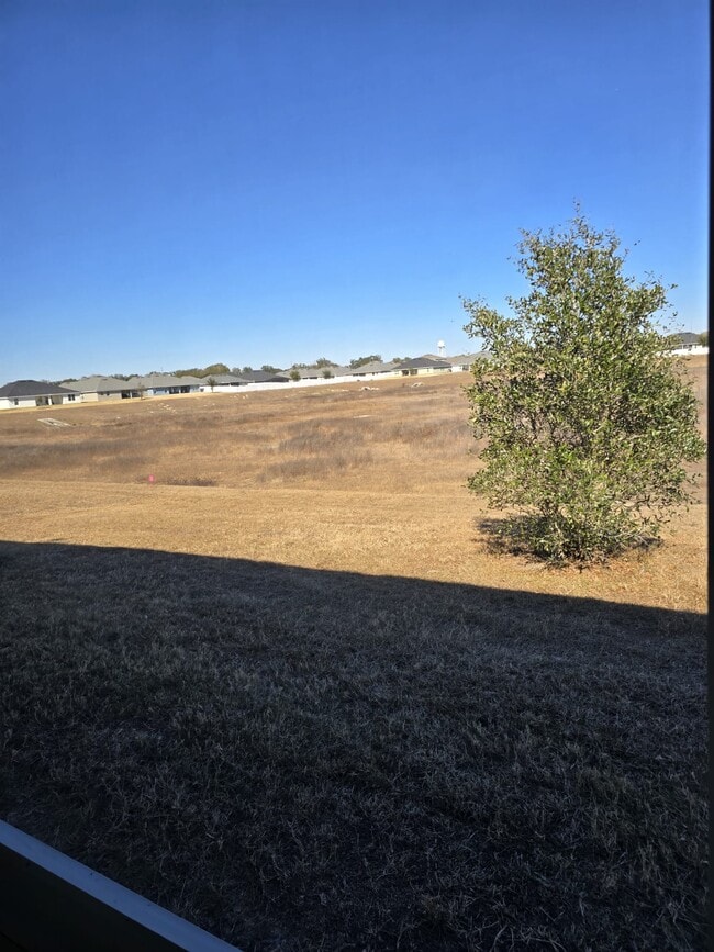 Building Photo - 5833 SW 85th Pl