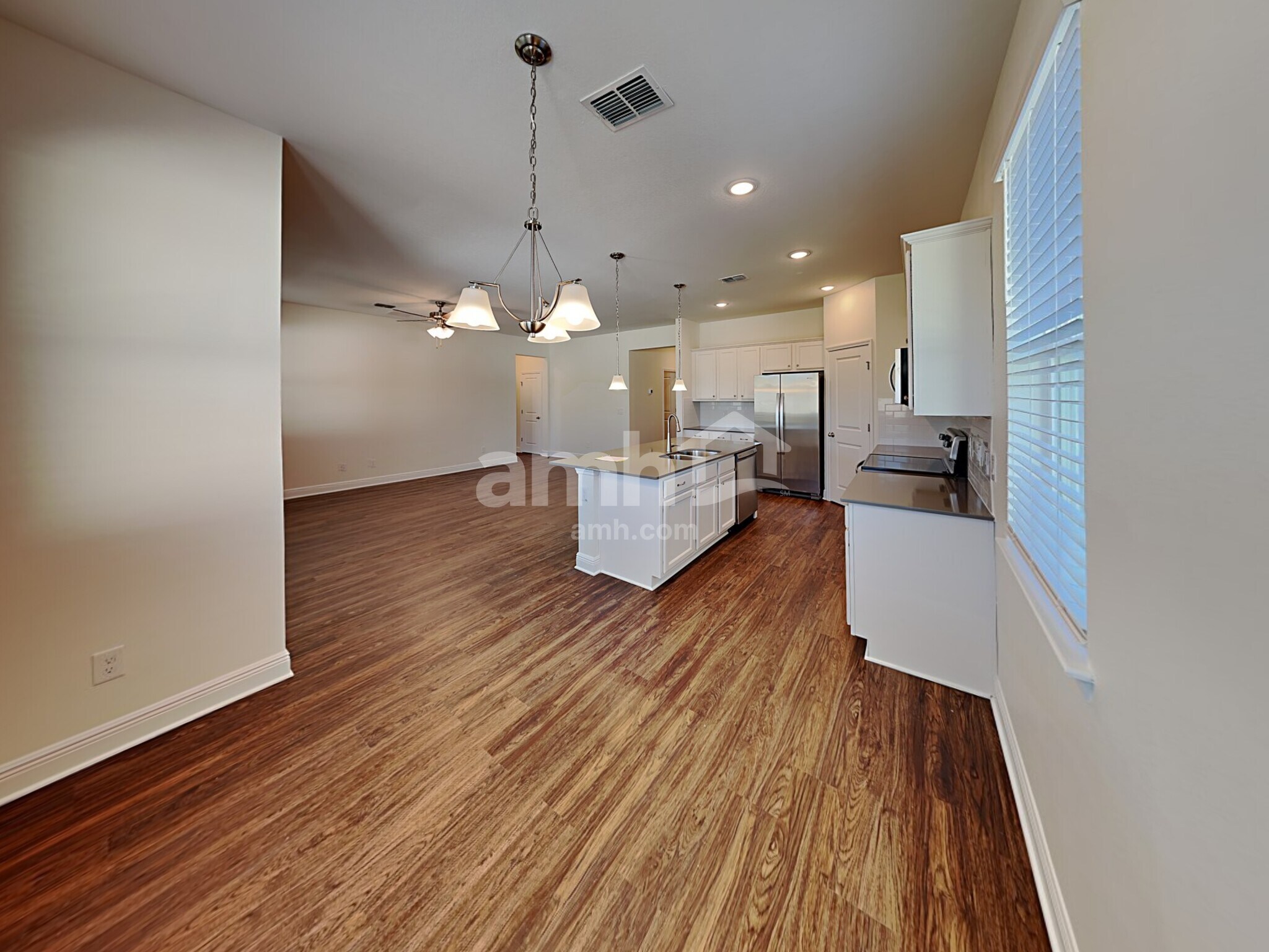 Building Photo - 14526 Cedar ml dr
