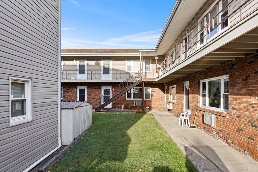 Building Photo - 479-485 Hoboken Rd