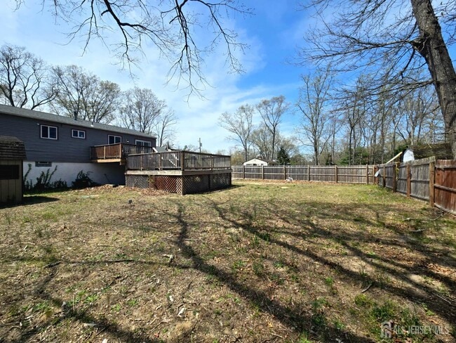 Building Photo - 235 N Carolina Trail