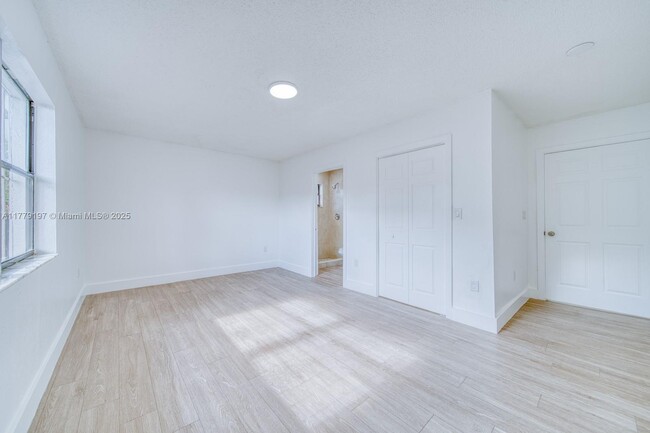 Building Photo - 2120 NW 93rd St