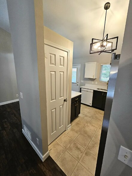 Building Photo - 8709 N 153rd St