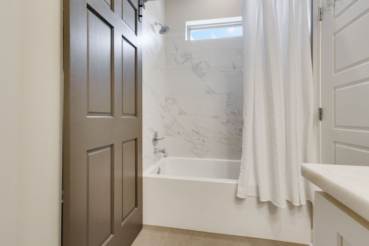 Building Photo - 114 Gadwall Dr