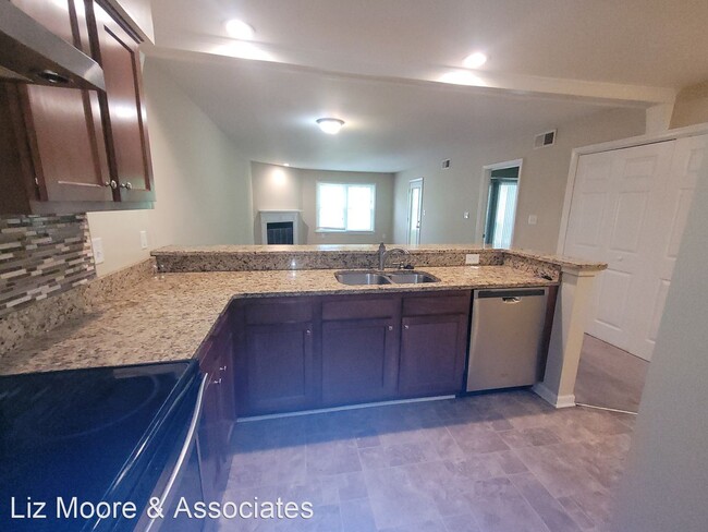 Building Photo - 2 br, 2 bath House - 108 Lantana Lane #26