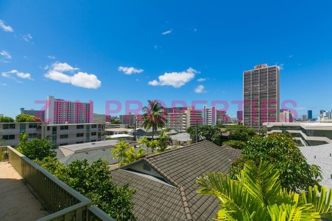 Building Photo - 3 bdrm/ 2.5 bath townhome for rent at Neho...
