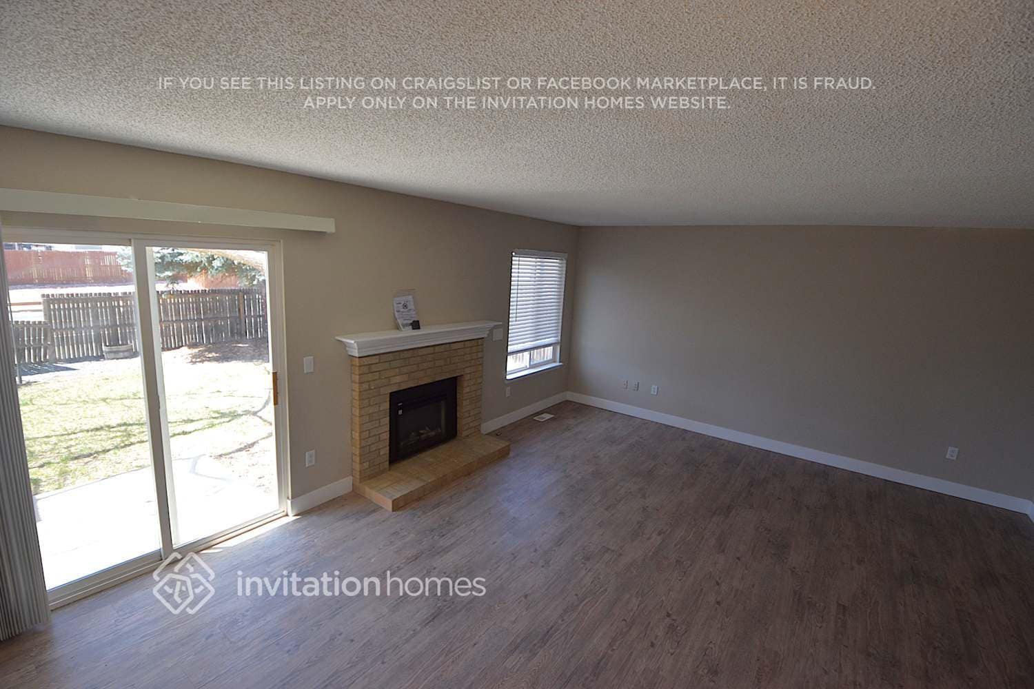 Building Photo - 1424 W 132nd Pl