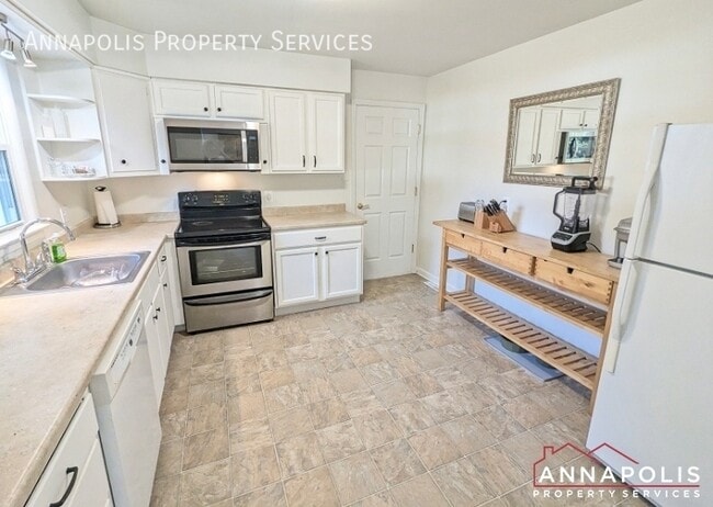 Building Photo - 708 Harness Creek View Dr