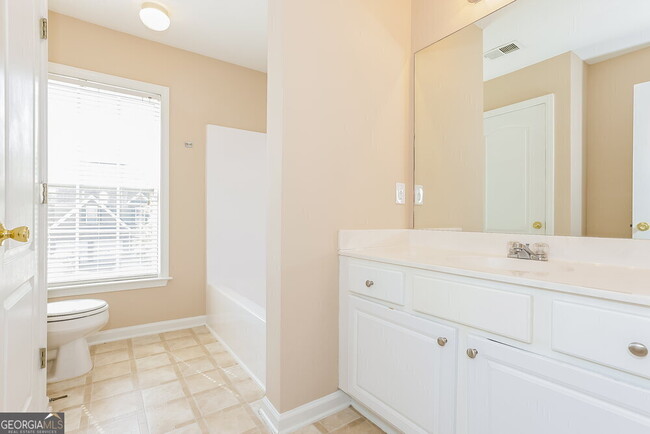 Building Photo - 151 Oak Haven Dr