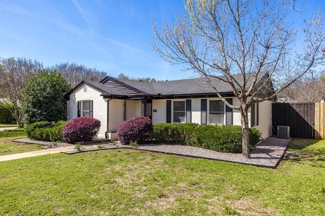 Building Photo - 9929 Gooding Dr