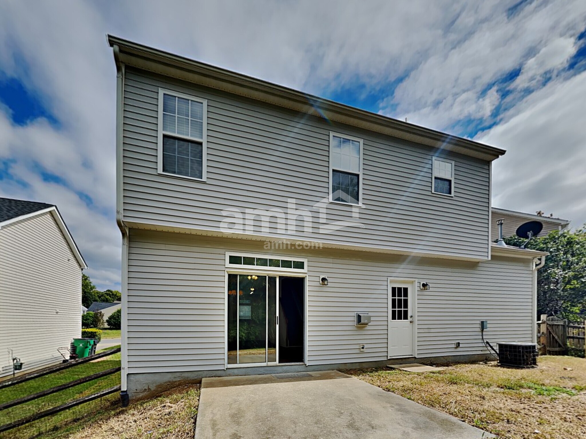 Building Photo - 10615 Spring Rain Ct