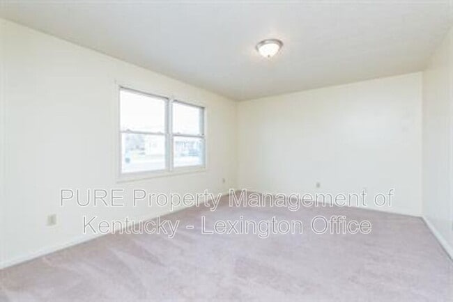 Building Photo - 306 Pigeon Ct