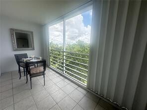 Building Photo - 4037 Harwood D