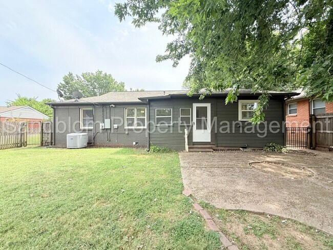 Building Photo - For Lease | Midtown Tulsa | Available Now!