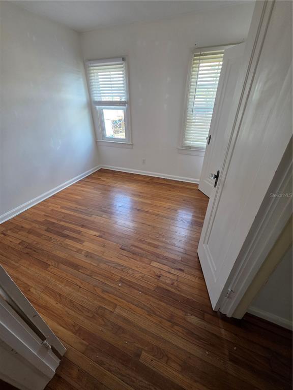 Building Photo - 807 N Thornton Ave