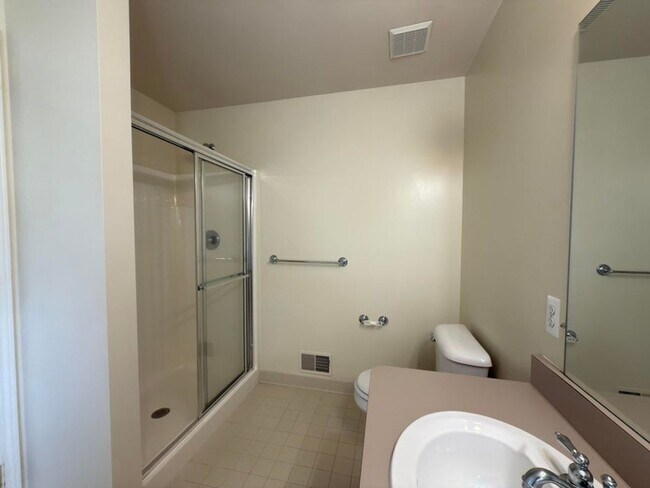 Building Photo - 1929 Harley Dr