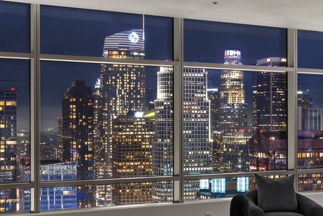 Building Photo - 900 W Olympic Blvd