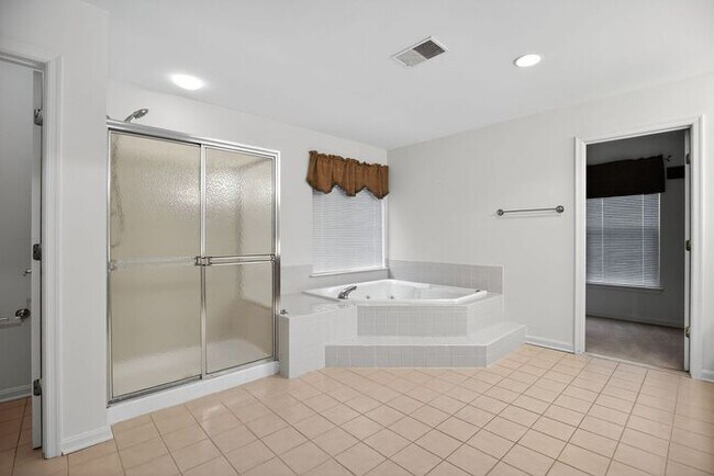 Building Photo - 3215 Dunbratton Ct