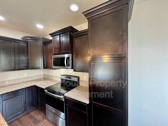 Building Photo - 4500 Tuscany St