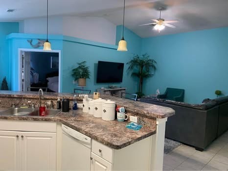 Building Photo - 4121 Spinnaker Pl