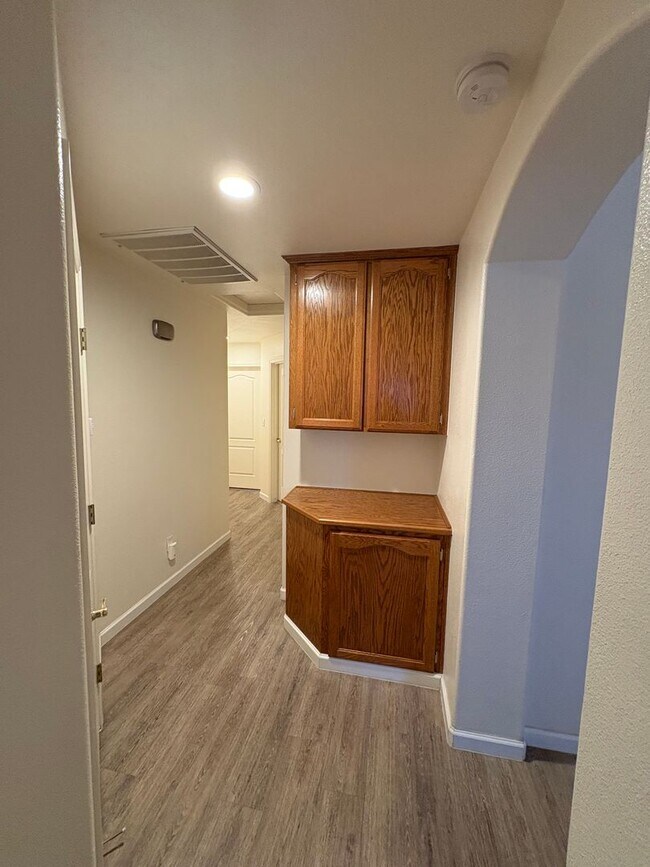 Building Photo - Beautiful home with pool Available Now!