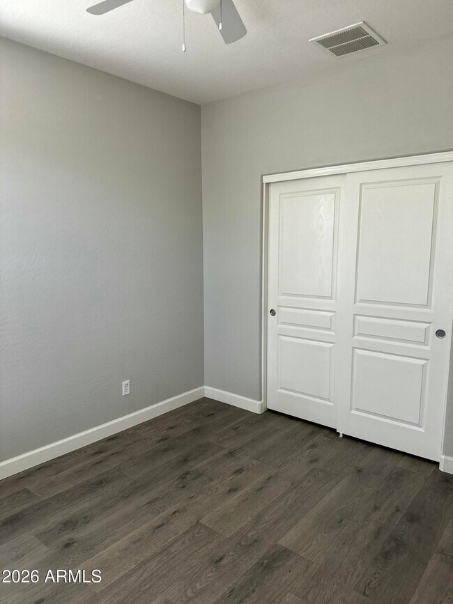Building Photo - 15128 W Windrose Dr