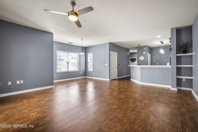 Building Photo - 3750 Silver Bluff Blvd