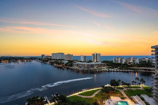 Building Photo - 875 E Camino Real